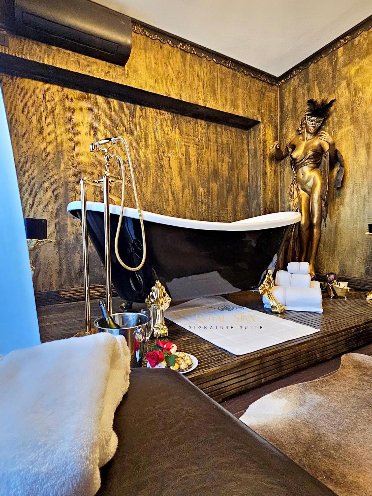 Royal Sinn Signature Suite Bukarest Eksteriør billede